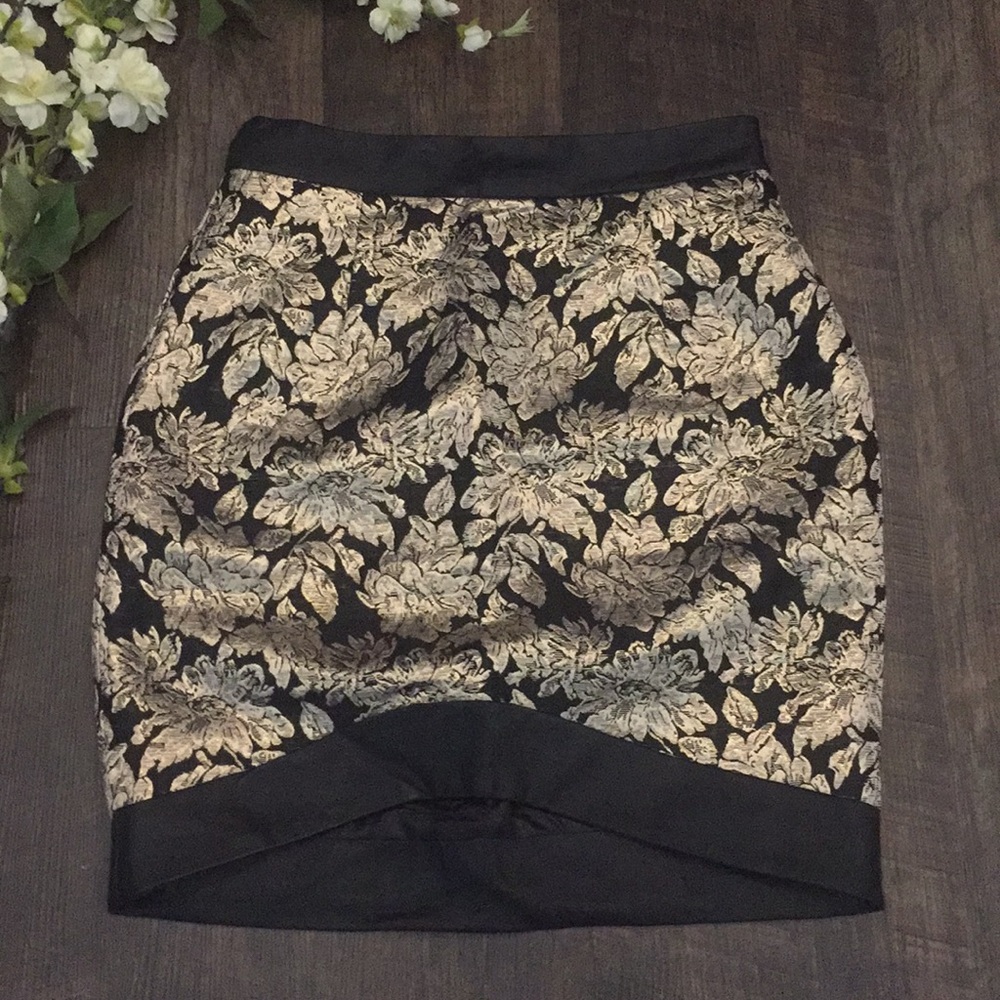 Mustard Seed Black Floral Skirt